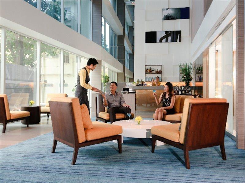 Hilton Garden Inn Bangkok Silom Εξωτερικό φωτογραφία